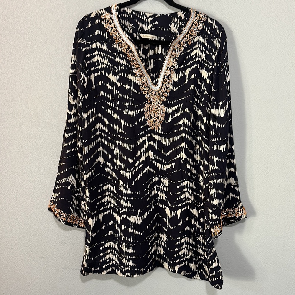 Soft surroundings top shirt embroidered sequin beaded tunic M
